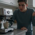 Ekspres mieli kawy ale nie leci woda – przyczyny i pomoc
